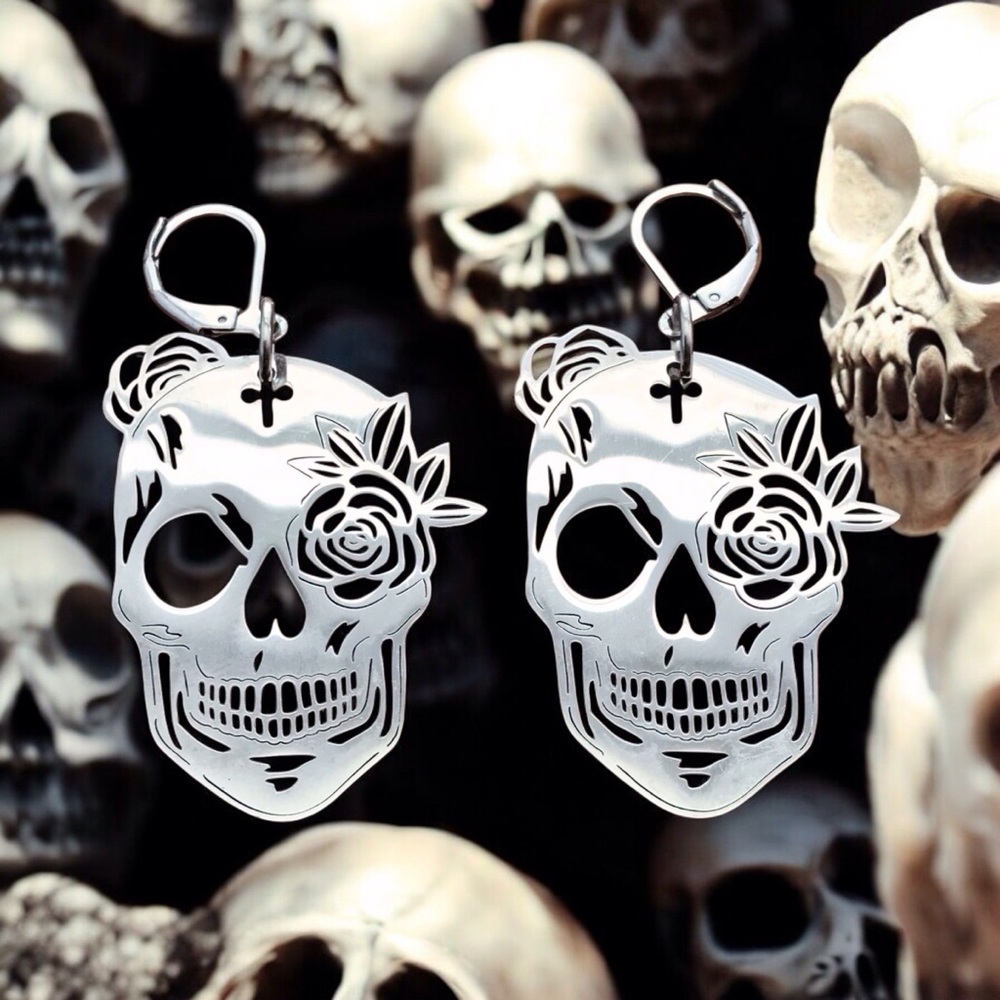 🆕 Skull with Roses Earrings Stainless Steel